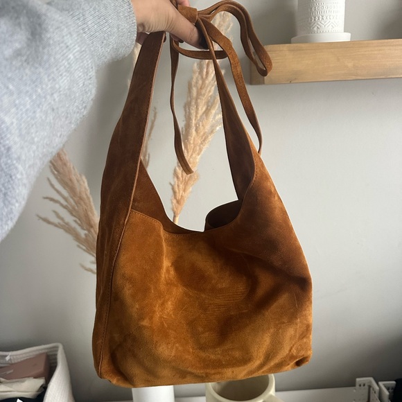 Reformation Small Vittoria Tote in suede cuoro NWT in dust bag - Picture 4 of 6